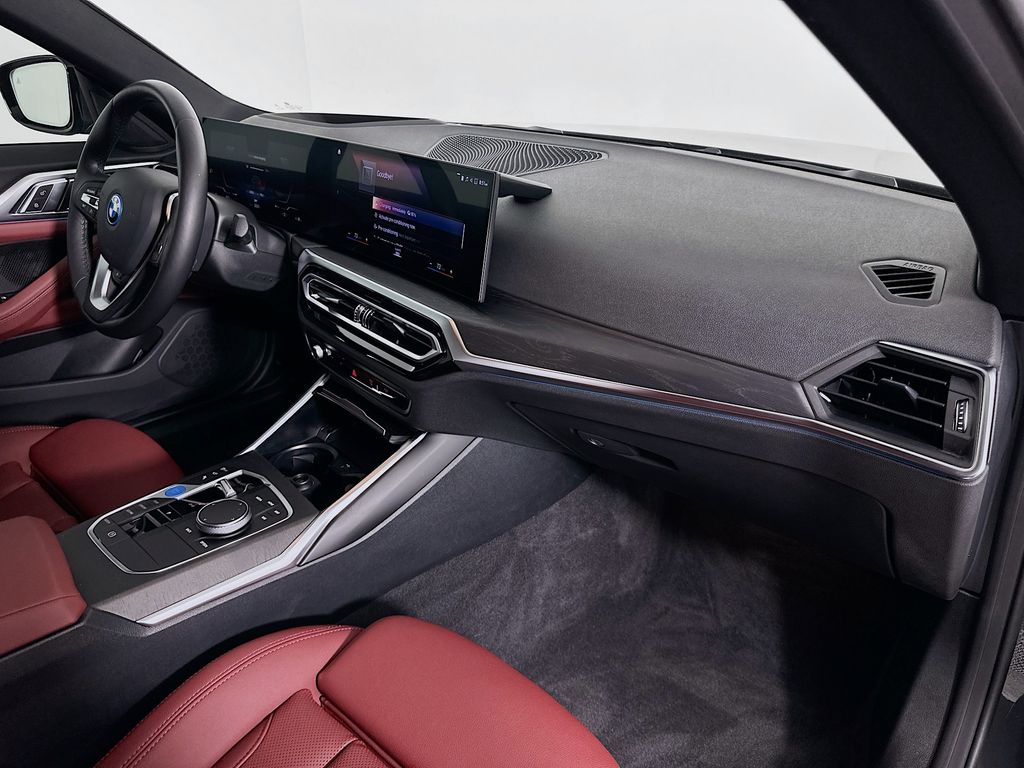 Thumbnail: 2023 BMW i4 - 30