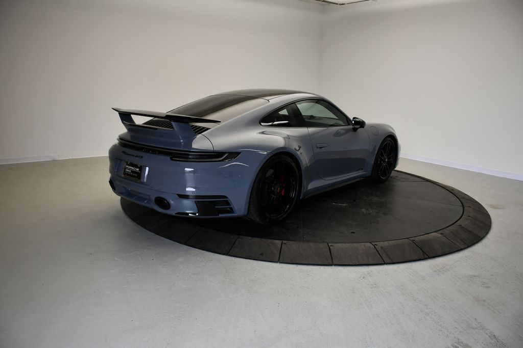 Thumbnail: 2024 Porsche 911 - 8