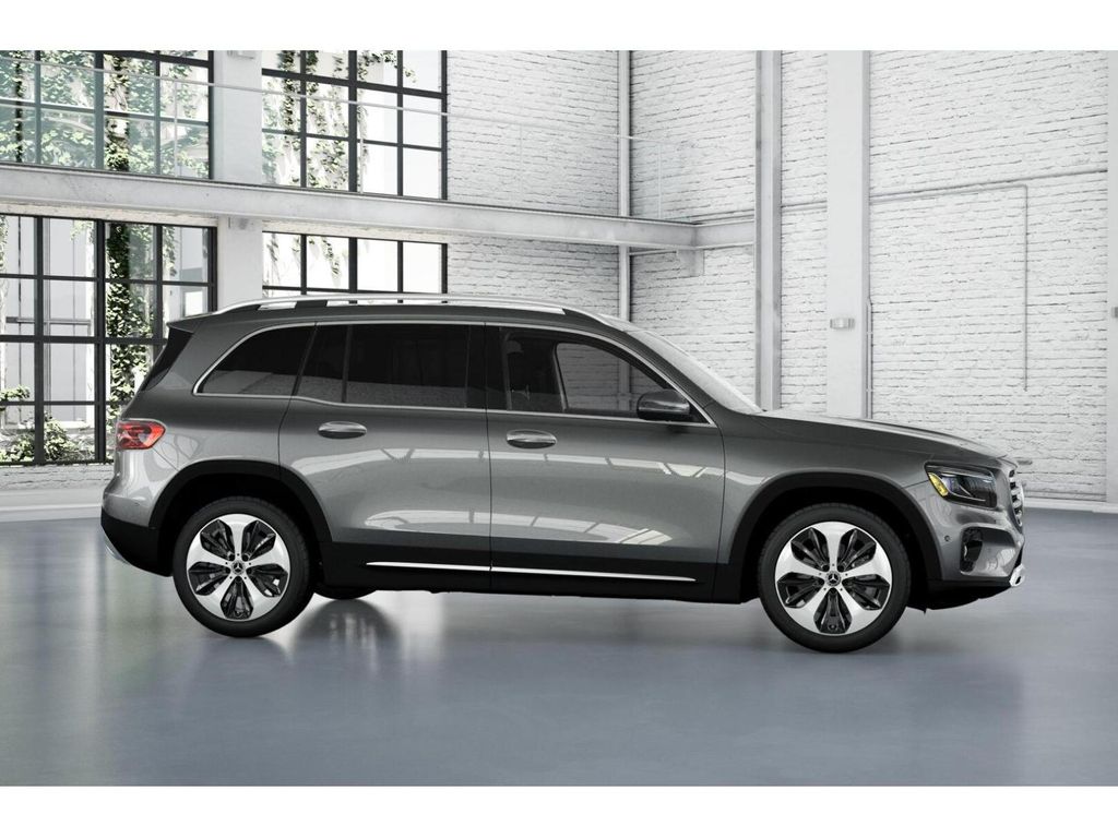 2025 Mercedes-Benz GLB 250 15