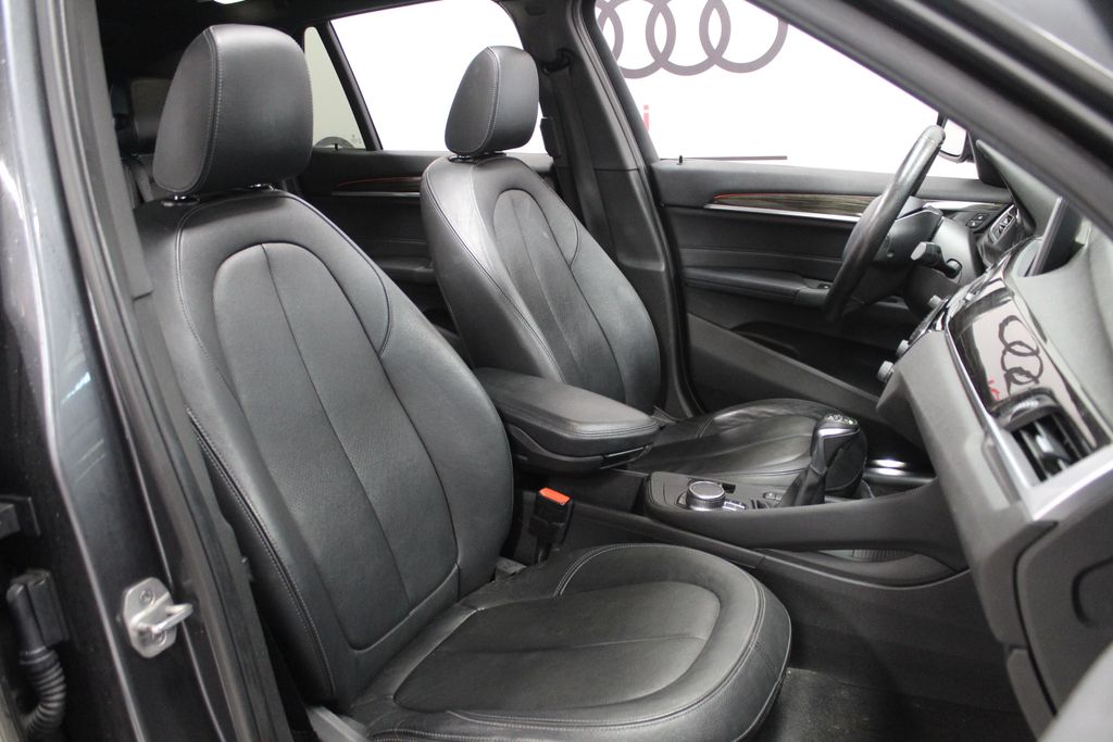 Thumbnail: 2018 BMW X1 - 24