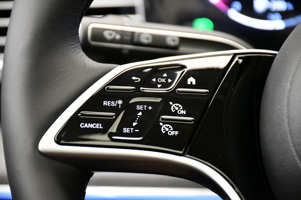 Thumbnail: 2026 Mercedes-Benz GLE - 23