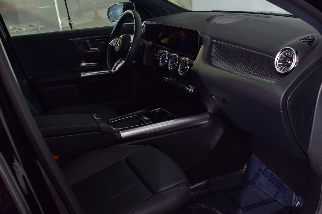 Thumbnail: 2026 Mercedes-Benz GLA - 25