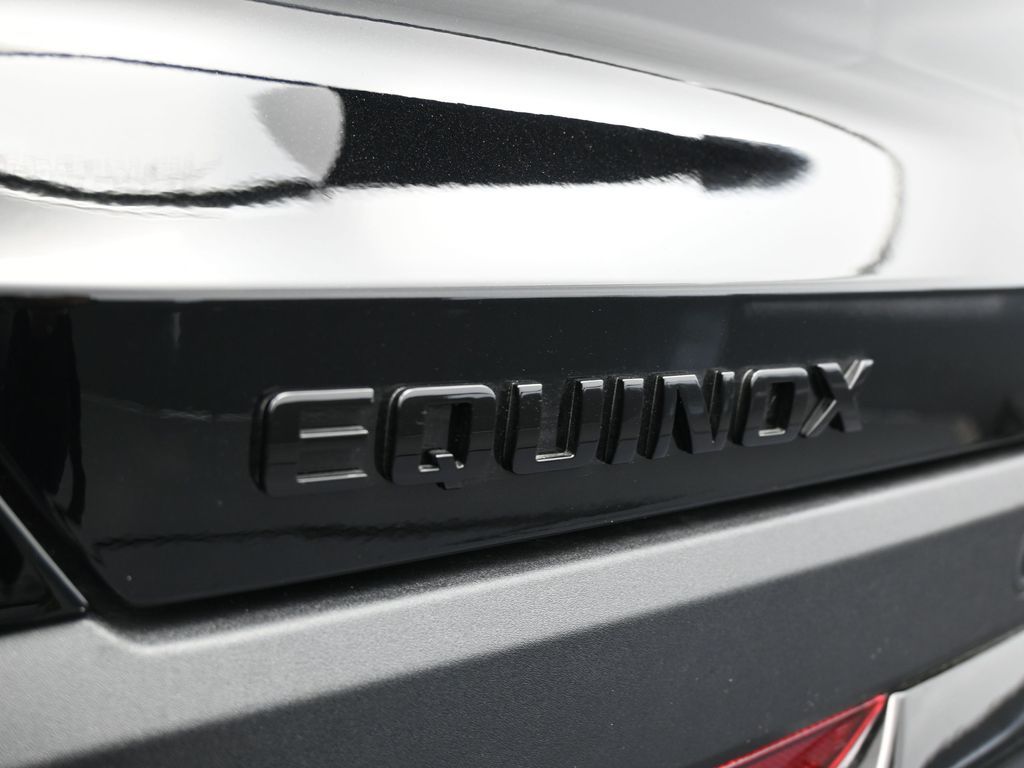 New 2026 Mosaic Black Metallic Chevrolet RS image 38