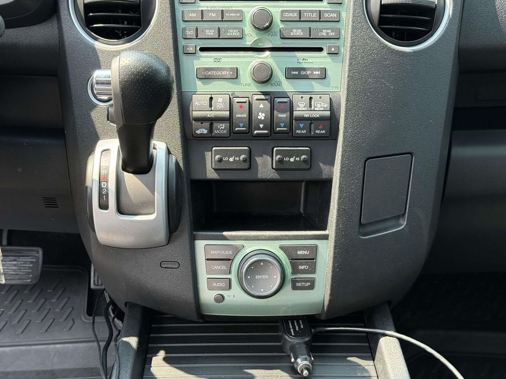 Used 2011 Black Honda Touring image 22