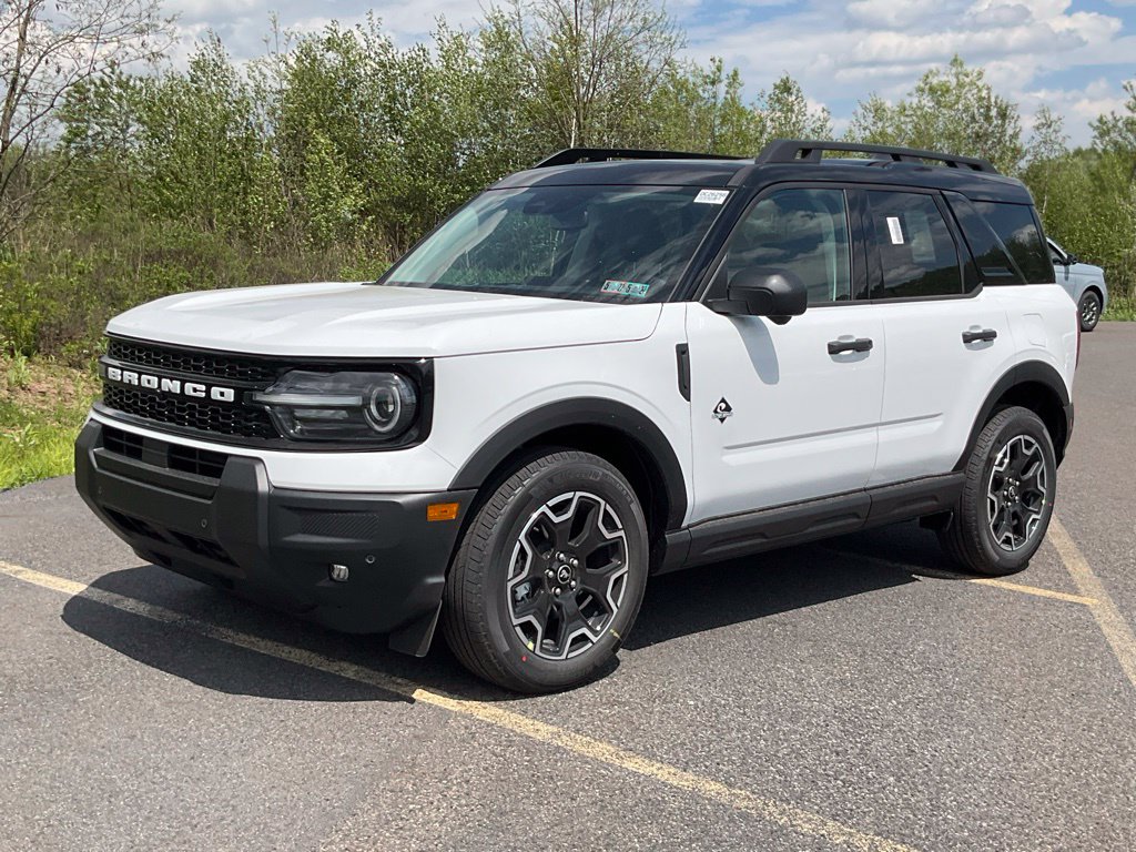 New 2026 White Ford Outer Banks image 33