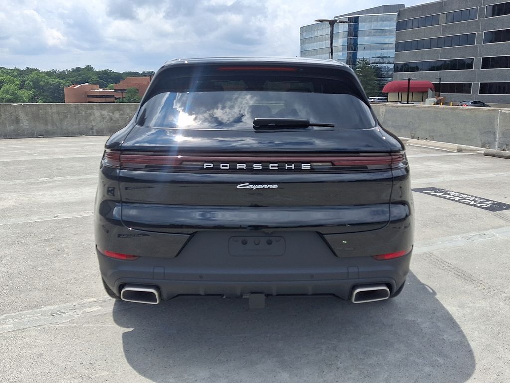 Thumbnail: 2026 Porsche Cayenne - 9