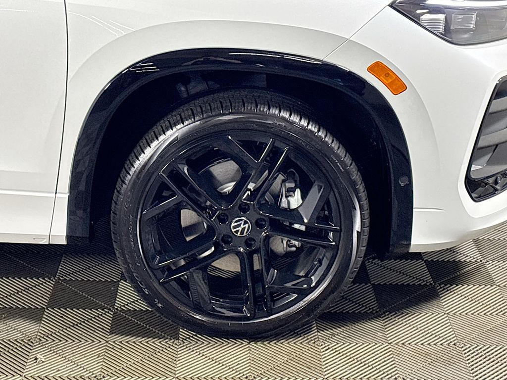 2025 Volkswagen Tiguan 2.0T SE R-Line Black