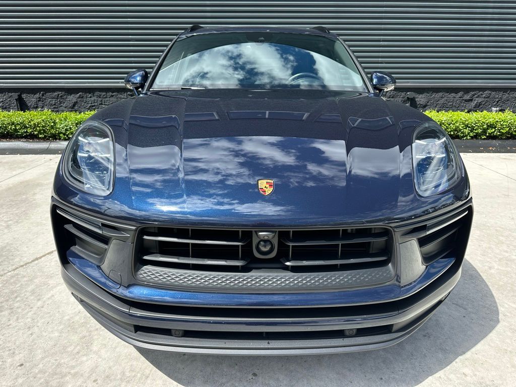 Thumbnail: 2023 Porsche Macan - 8