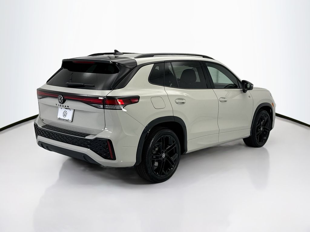 Thumbnail: 2026 Volkswagen Tiguan - 5
