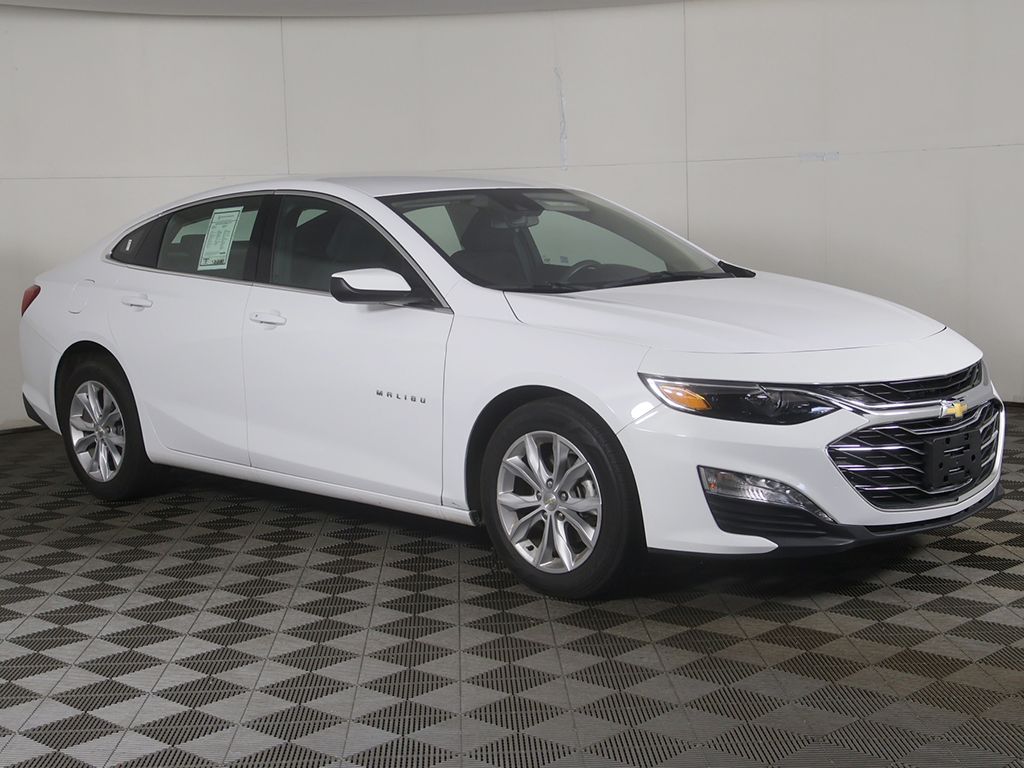 Used 2024 White Chevrolet LT image 2