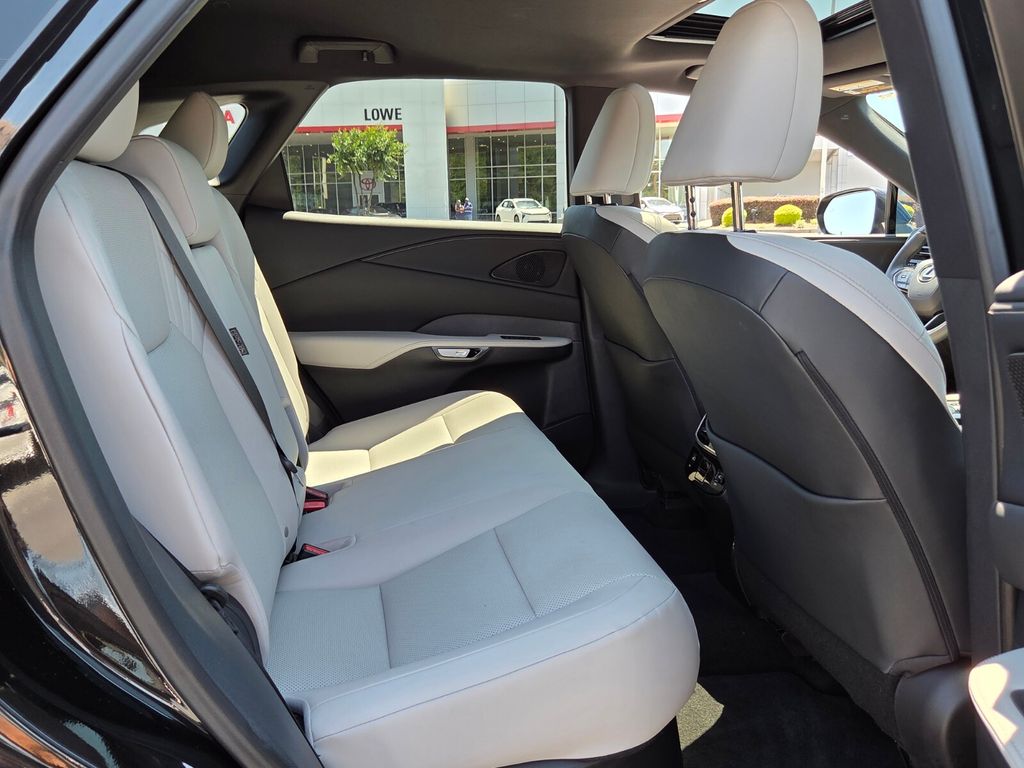 2024 Lexus RX 350 - Photo 18