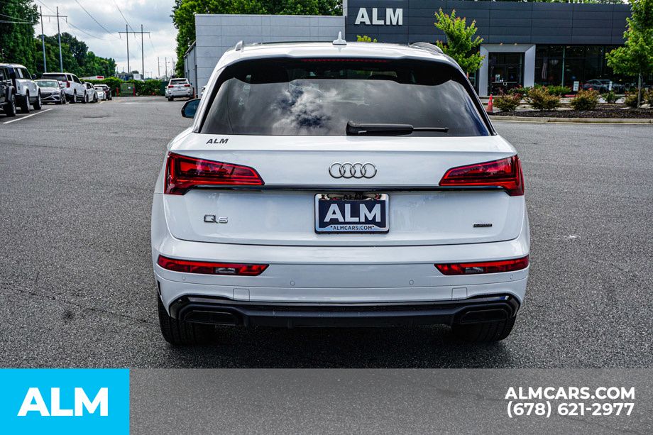 Used 2025 Black Audi  image 11