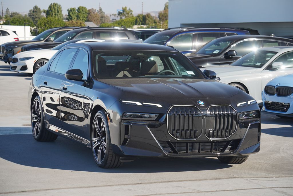 2025 BMW 7 Series 740i 3