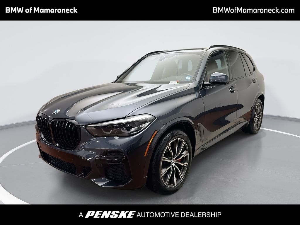 2022 BMW X5 xDrive40i Hero Image