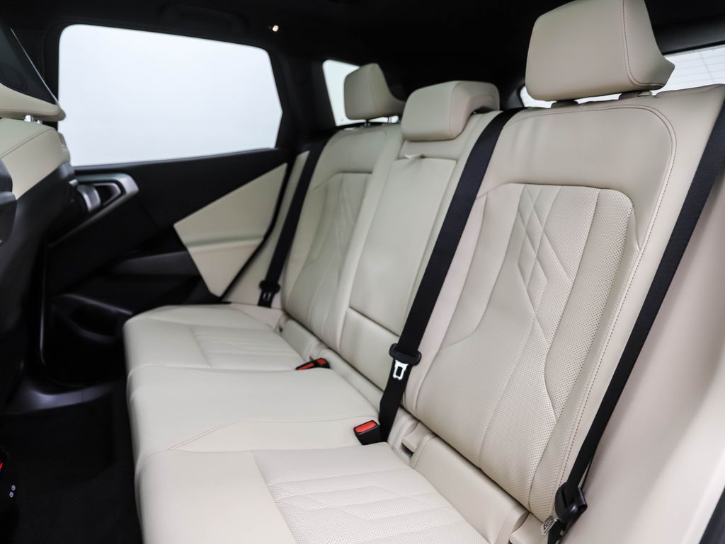 Thumbnail: 2026 BMW X3 - 22