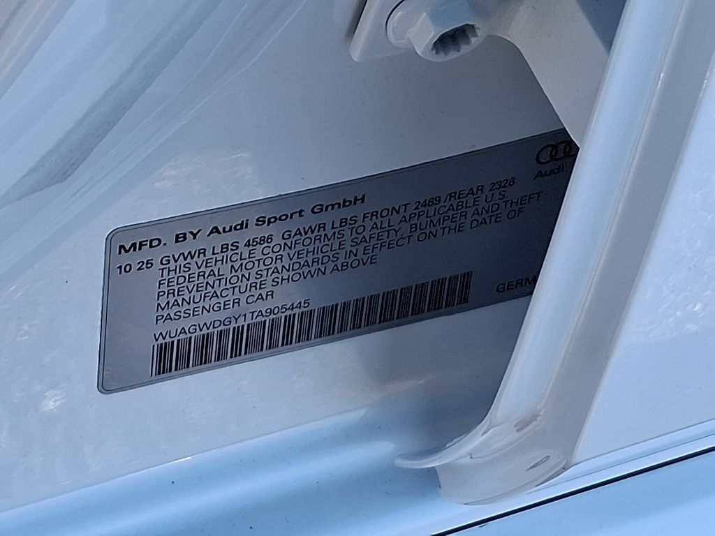 Thumbnail: 2026 Audi RS 3 - 10