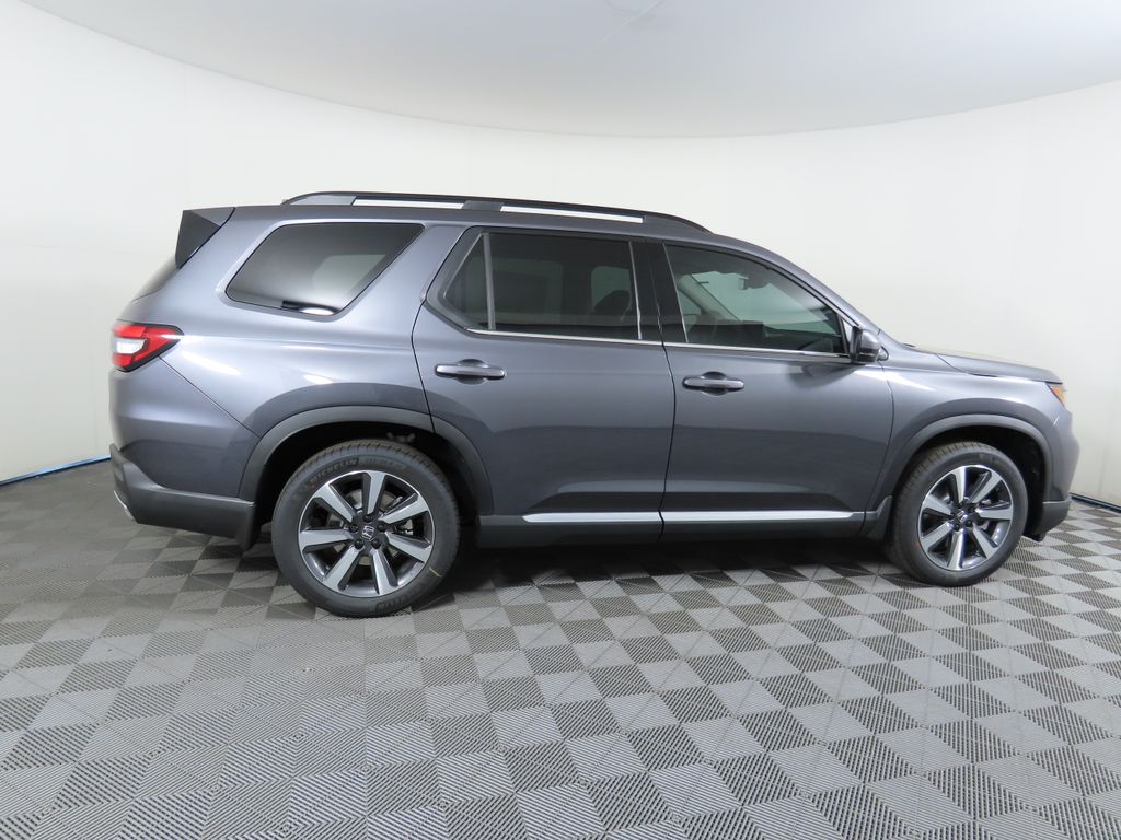 2025 Honda Pilot Touring 4