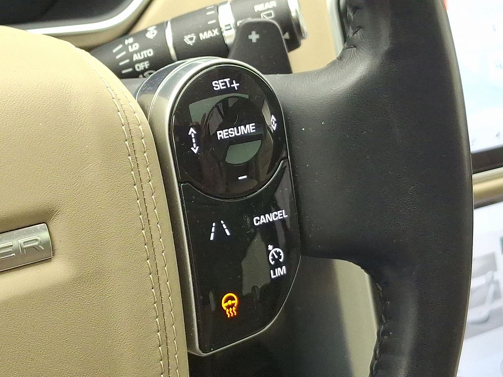 Thumbnail: 2021 Land Rover Range Rover - 24