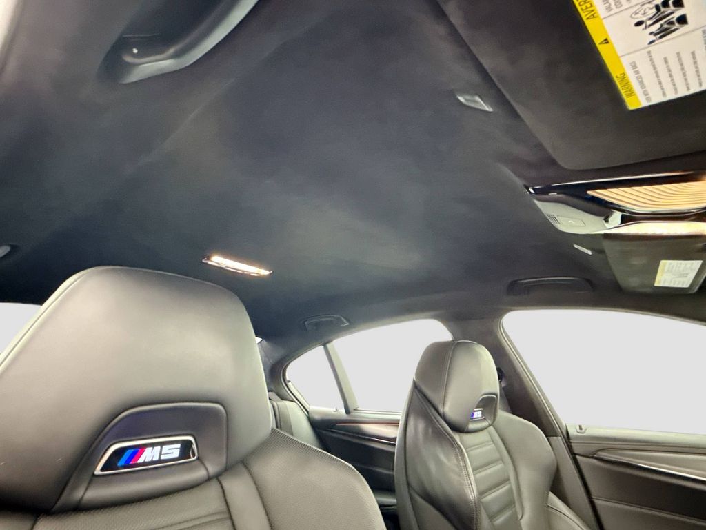 Thumbnail: 2018 BMW M5 - 17