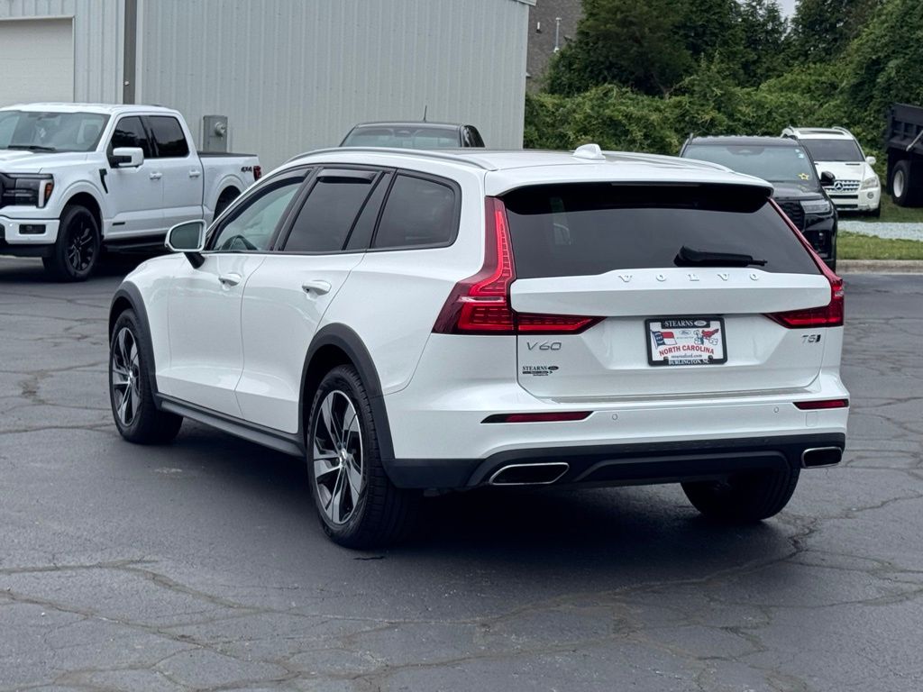 VolvoV60 Cross Country41