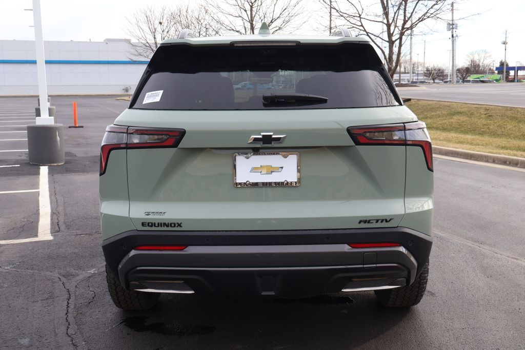 Thumbnail: 2026 Chevrolet Equinox - 6