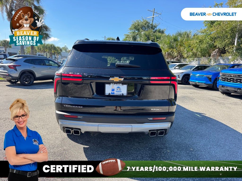 Used 2025 Chevrolet Traverse SUV