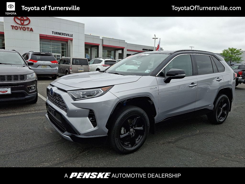 Thumbnail: 2021 Toyota RAV4 - 1