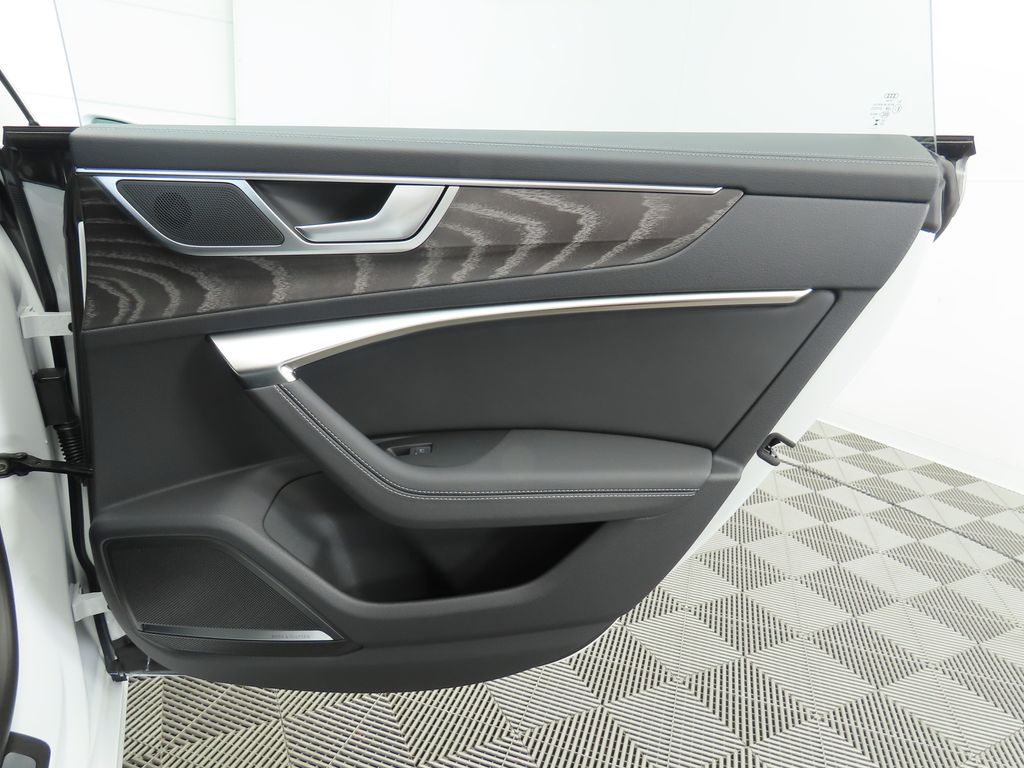 2025 Audi A7  29