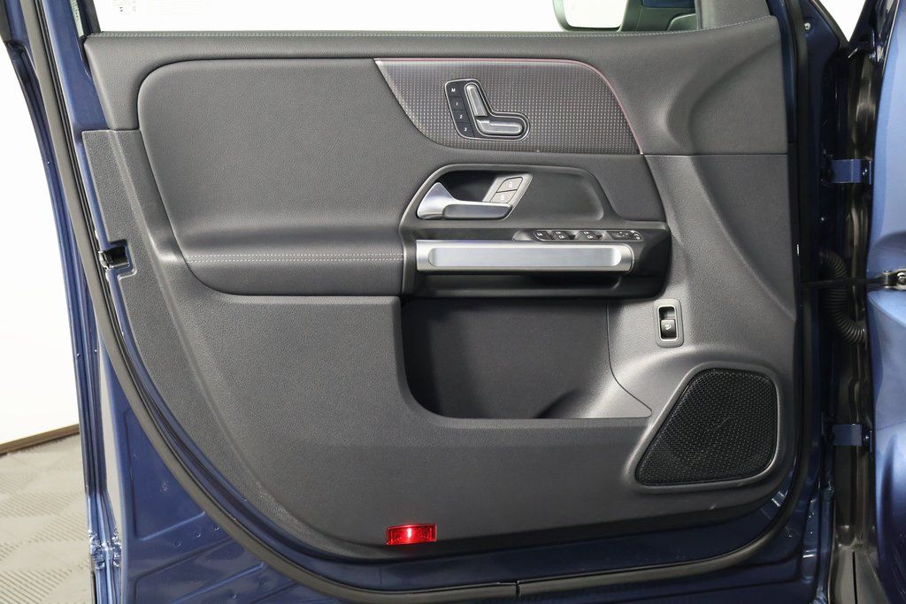 2023 Mercedes-Benz EQB 350 13