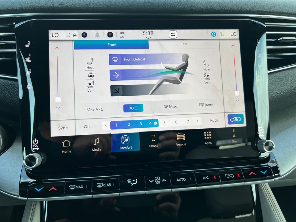 View vehicle photo 4