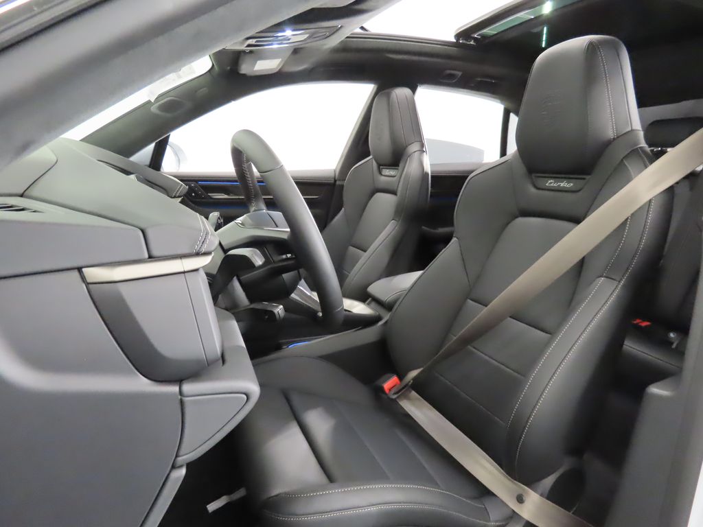Thumbnail: 2025 Porsche Macan - 5