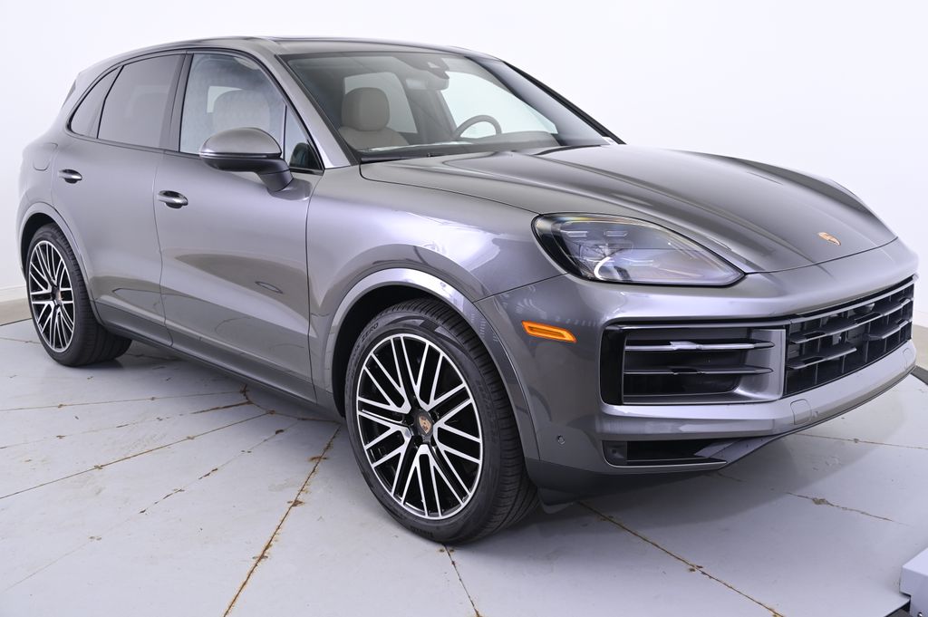 Thumbnail: 2025 Porsche Cayenne - 9