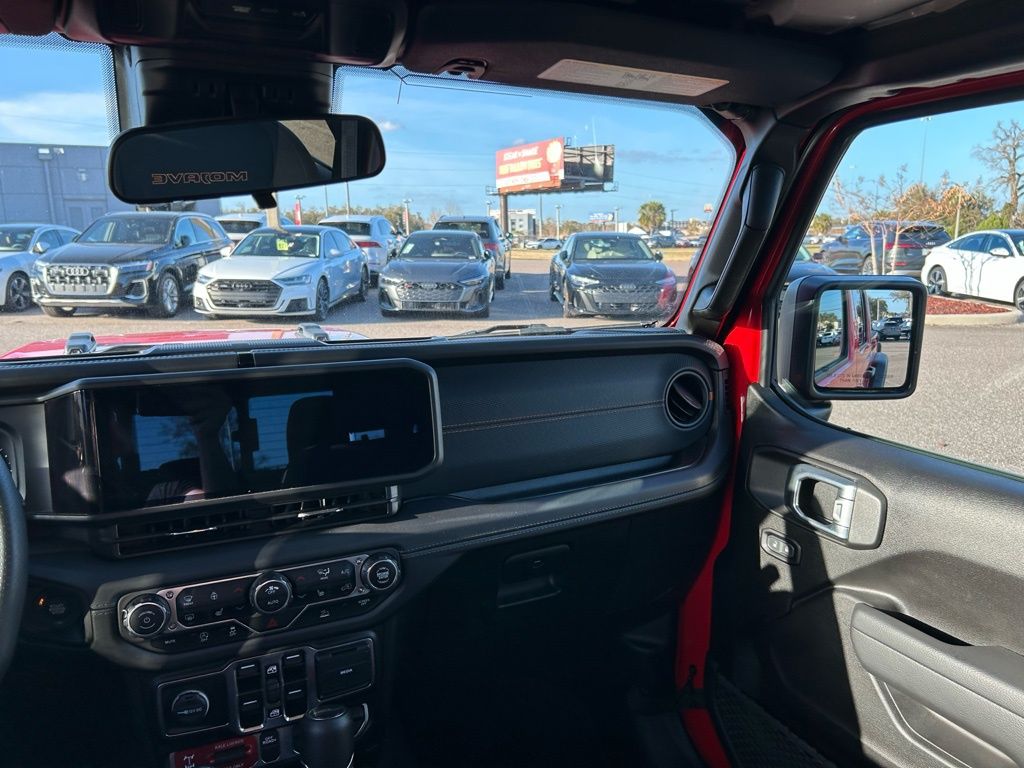 Used 2025 Red Jeep Mojave image 11