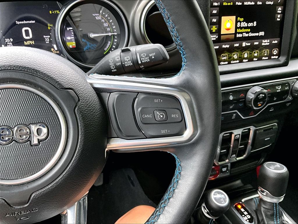 2023 Jeep Wrangler — photo 19