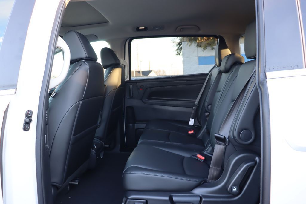 Thumbnail: 2026 Honda Odyssey - 11