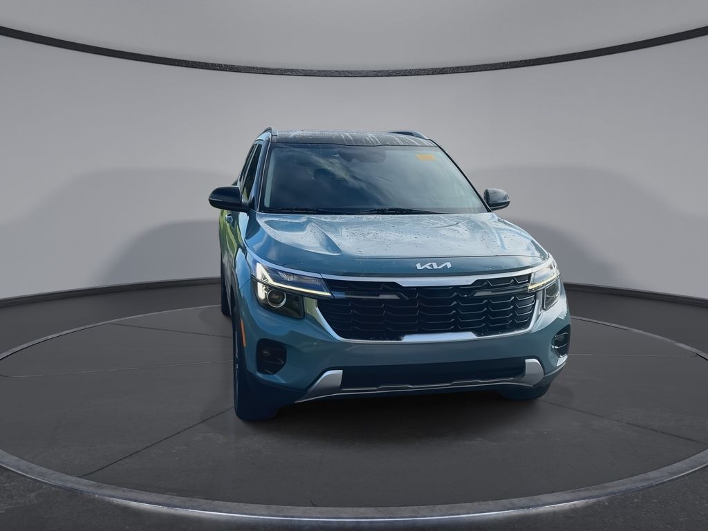 Thumbnail: 2024 Kia Seltos - 3