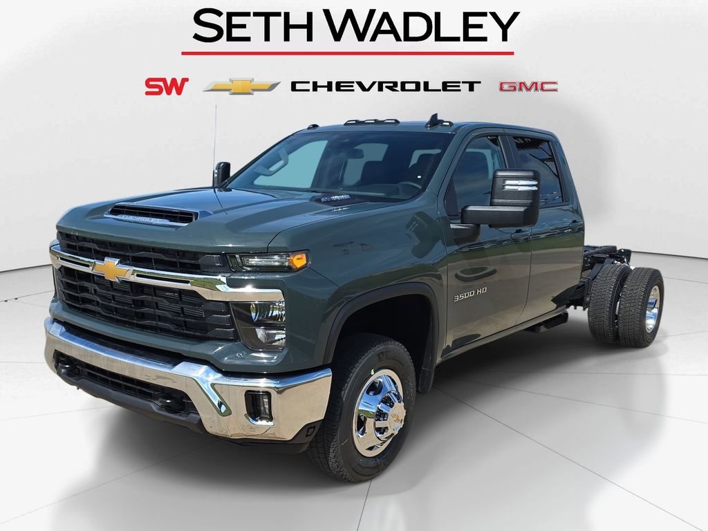 View vehicle photo 3