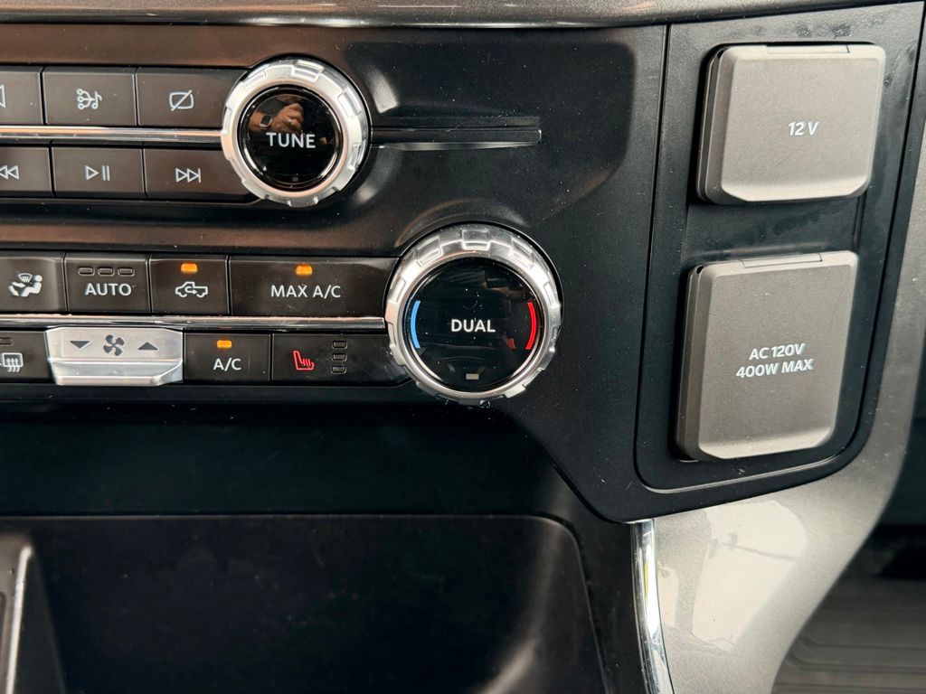 2023 Ford F-150 XLT Black Metallic - Jim Hudson Acura - Image 37