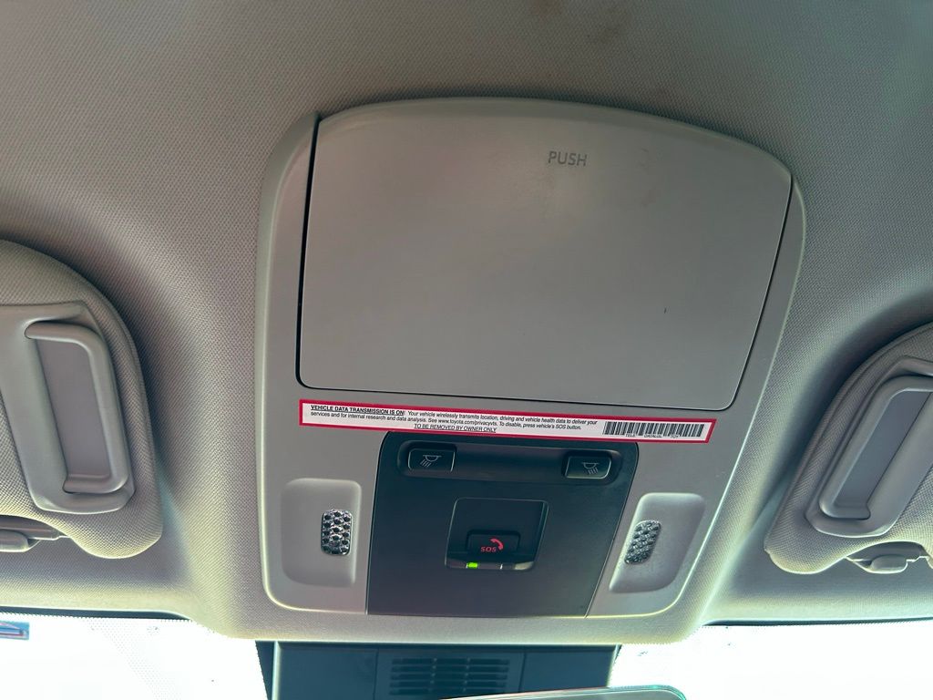 Thumbnail: 2025 Toyota Camry - 28