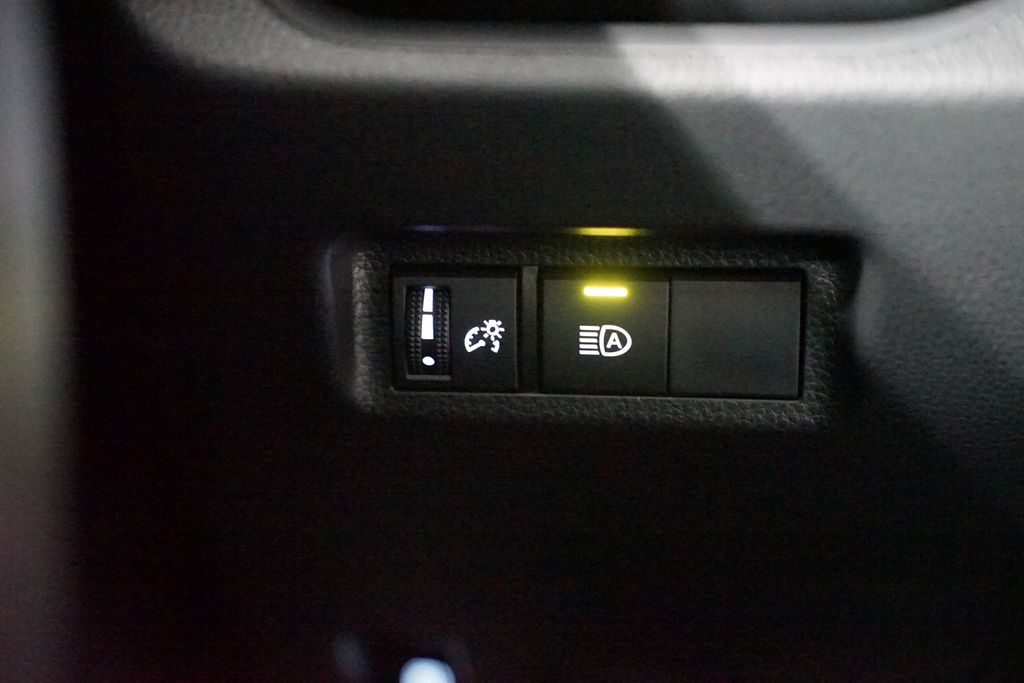 Thumbnail: 2025 Toyota RAV4 - 24