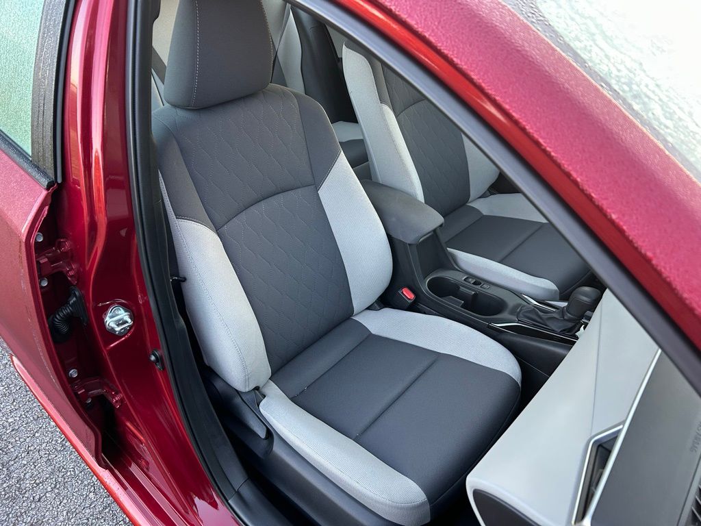 Thumbnail: 2025 Toyota Corolla - 15