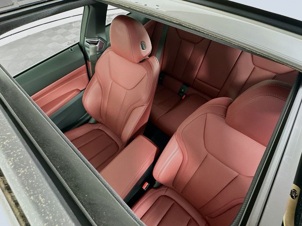 Thumbnail: 2025 BMW 4 Series - 22