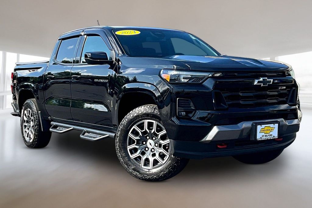 Black 2024 Chevrolet Colorado Pickup Truck Four-Wheel Drive 8-Speed Automatic