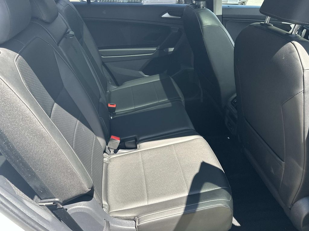 Thumbnail: 2019 Volkswagen Tiguan - 13