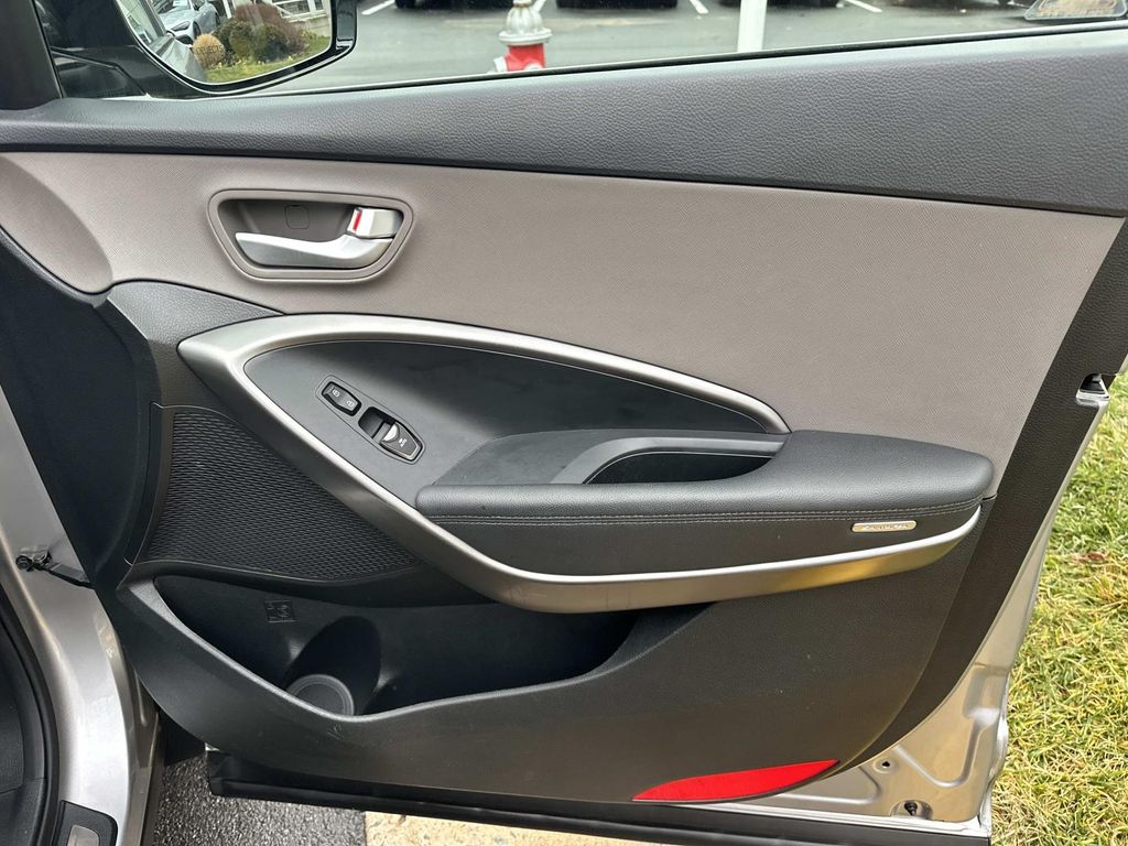 Thumbnail: 2018 Hyundai Santa Fe - 20