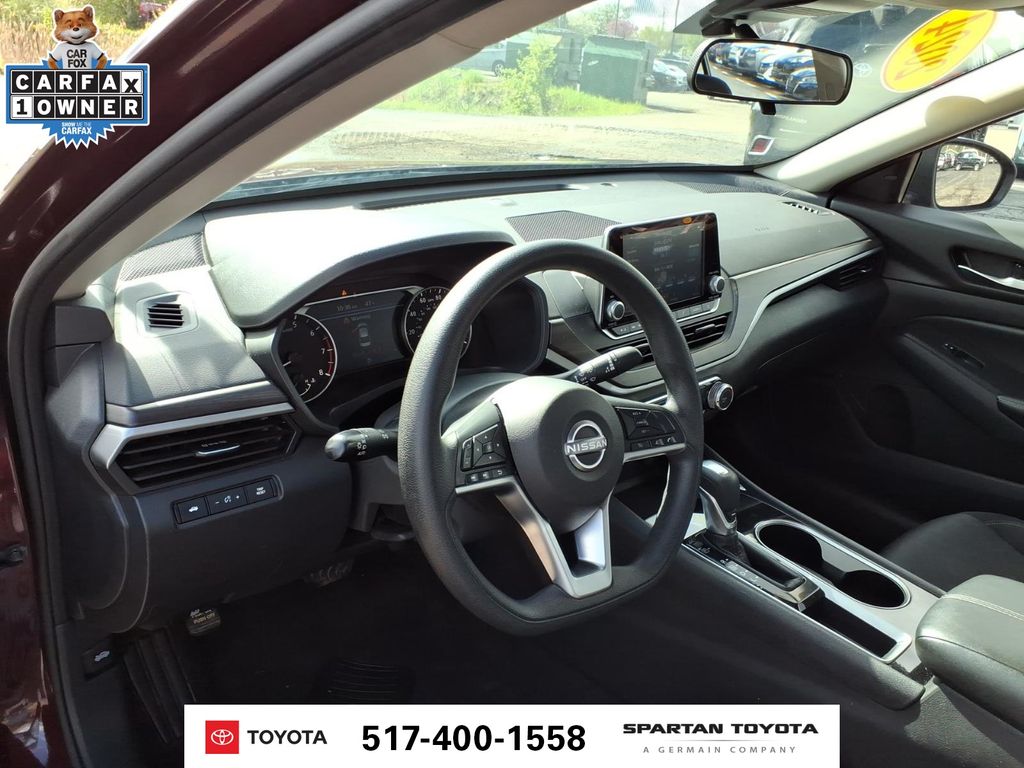 Used 2024 Red Nissan 2.5 SV image 14