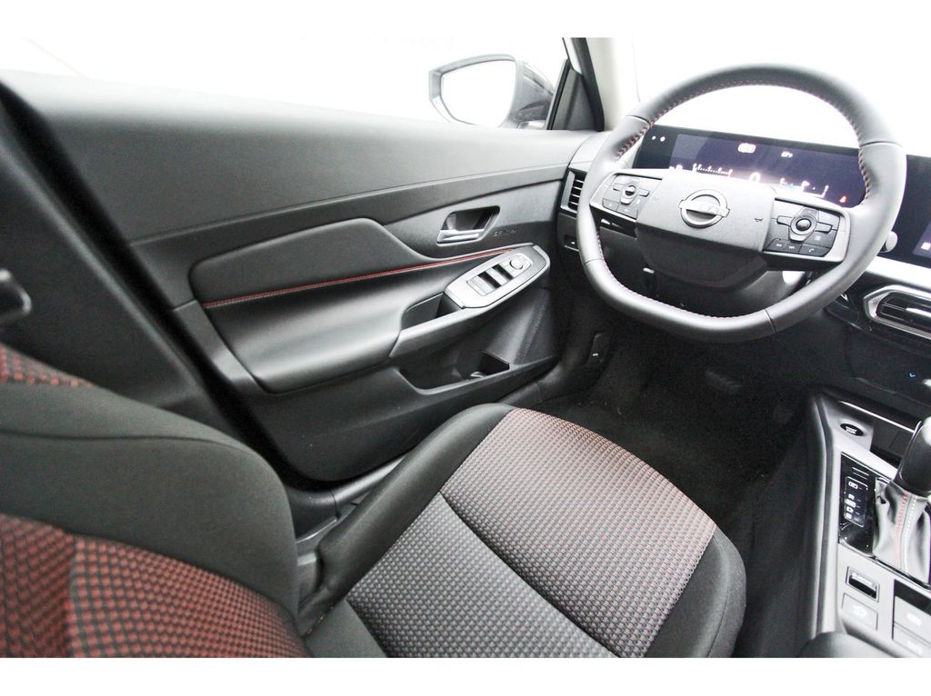 2026 Nissan Sentra SR - 5