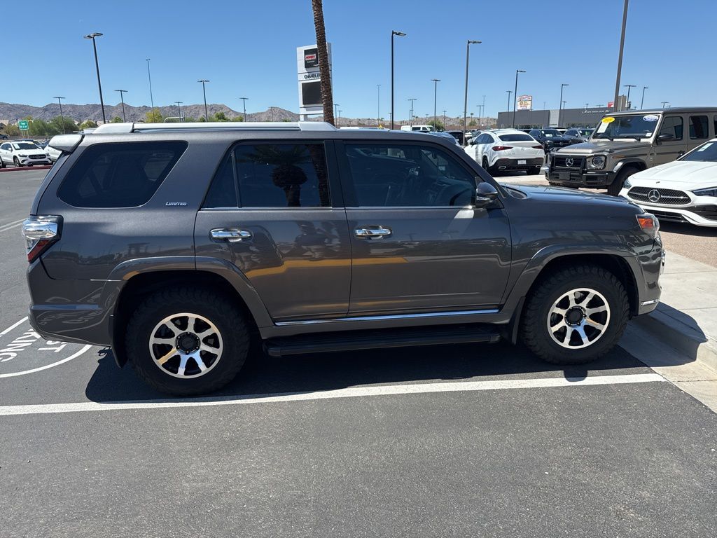 Thumbnail: 2019 Toyota 4Runner - 3