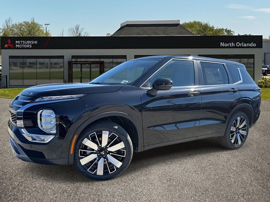 2026 Mitsubishi Outlander SE
