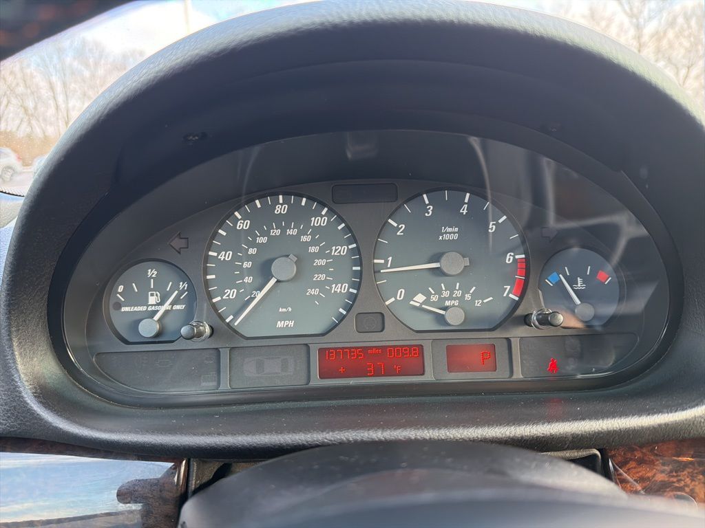 Thumbnail: 2001 BMW 3 Series - 20